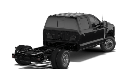 2027 Ford Chassis Cab F-350® LARIAT®