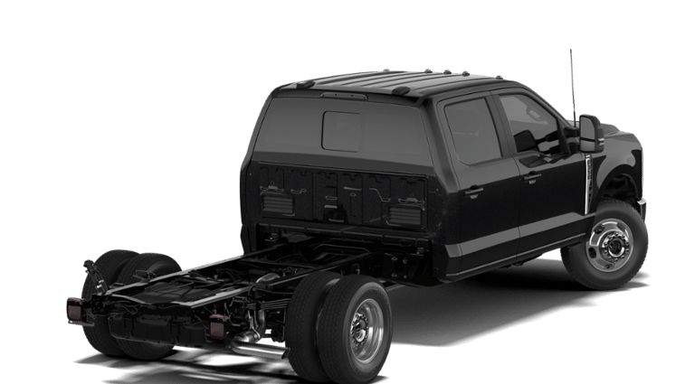 2027 Ford Chassis Cab F-350® LARIAT®