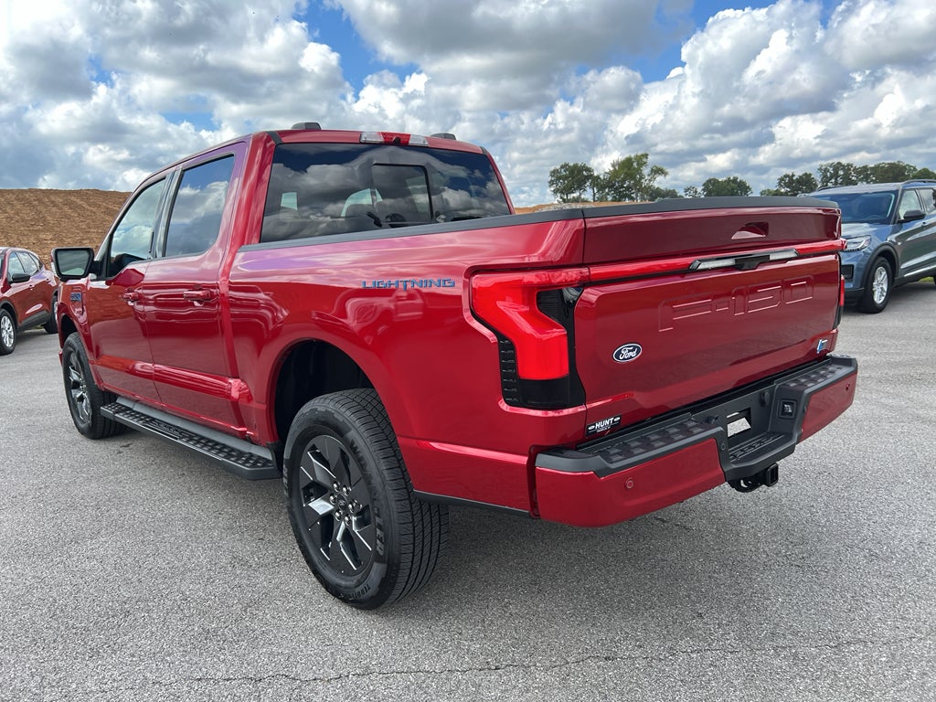 2025 Ford F-150 Lightning Lariat®