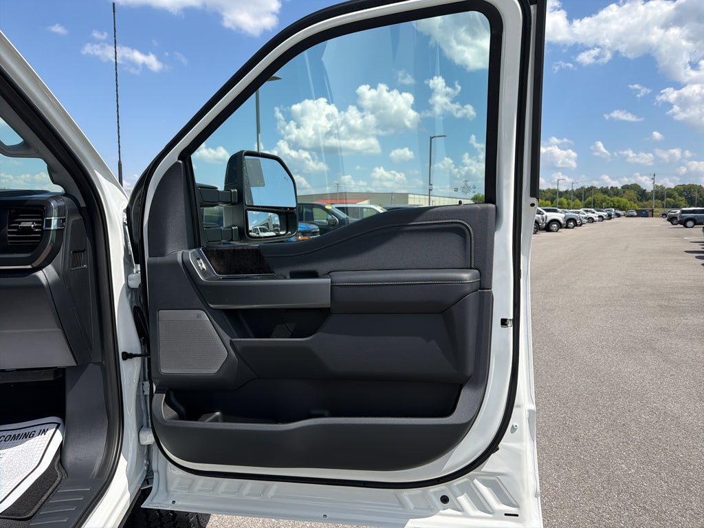 2027 Ford Super Duty F-250® Lariat®
