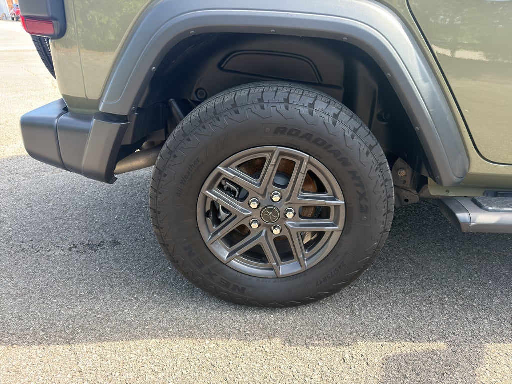 2025 Jeep Wrangler 4-Door Summit 4x4