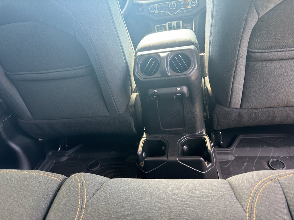 2025 Jeep Wrangler 4-Door Summit 4x4