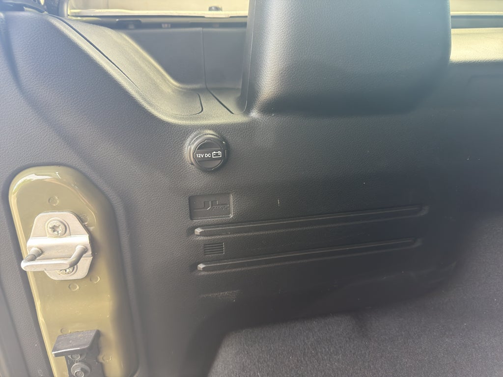 2025 Jeep Wrangler 4-Door Summit 4x4