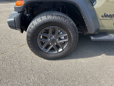 2025 Jeep Wrangler 4-Door Summit 4x4