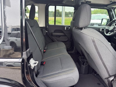 2025 Jeep Wrangler 4-Door Sahara 4x4
