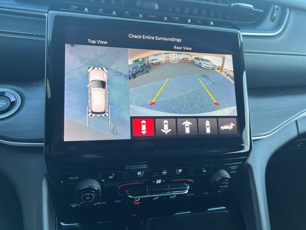 2023 Jeep Grand Cherokee Limited 4x2