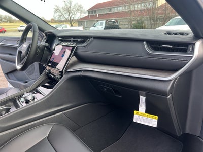 2025 Jeep Grand Cherokee L Limited 4x4