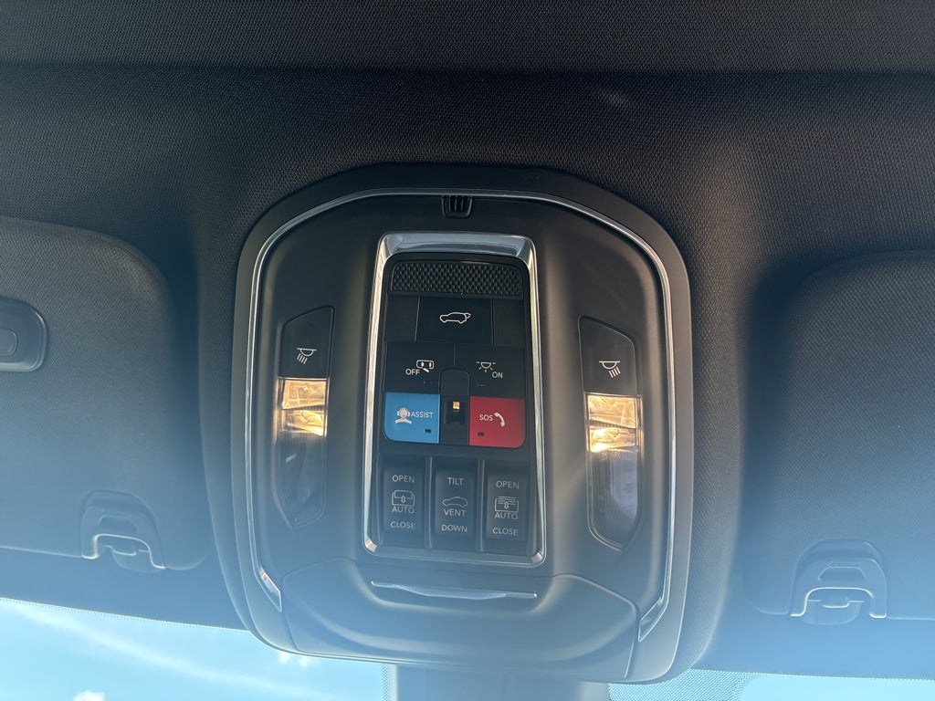 2024 Jeep Wagoneer L Series II Carbide 4x4