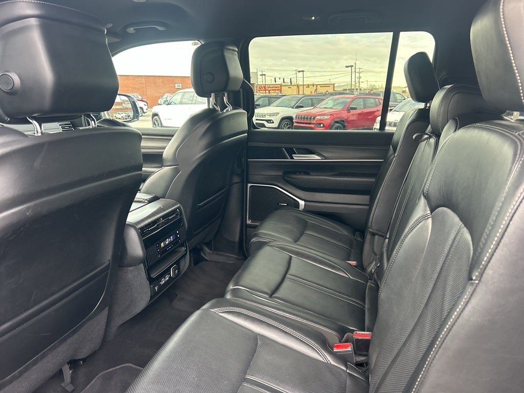 2024 Jeep Wagoneer Series II 4x2