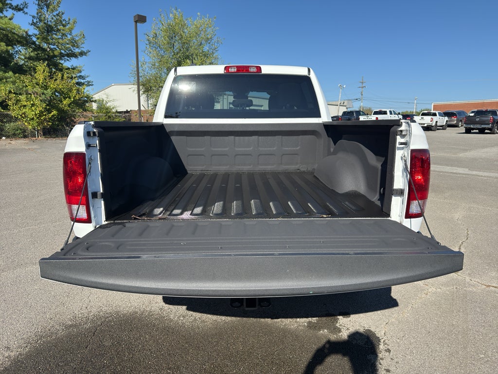 2024 RAM 1500 Classic Tradesman Crew Cab 4x4 5'7' Box