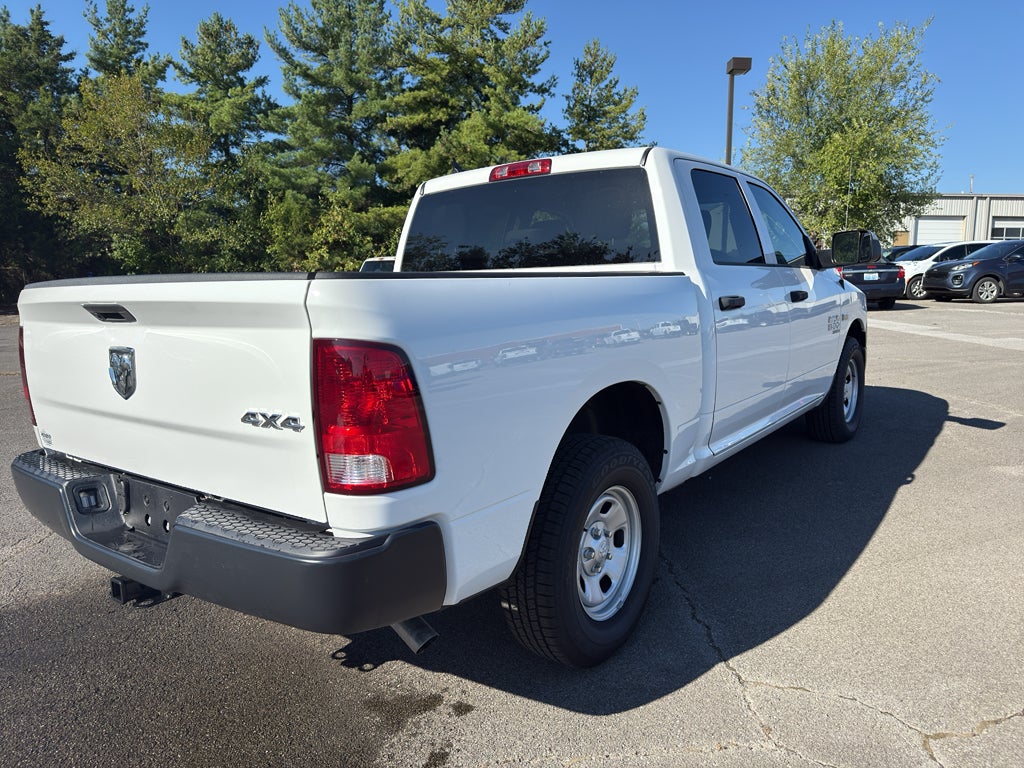 2024 RAM 1500 Classic Tradesman Crew Cab 4x4 5'7' Box