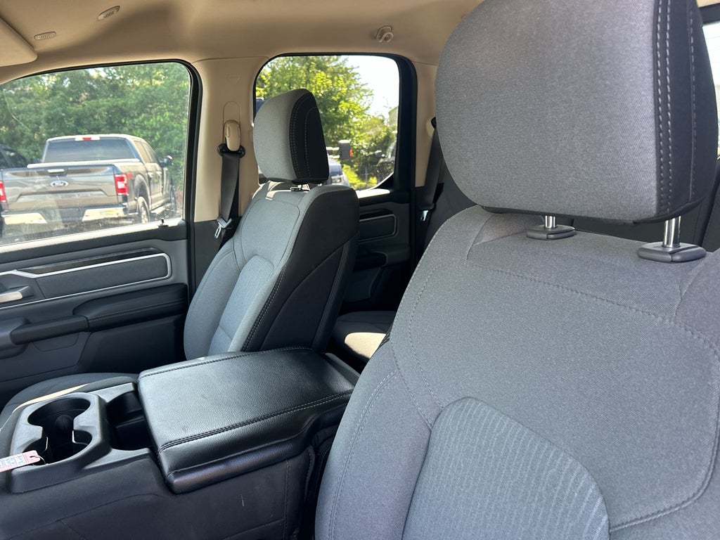 2020 RAM 1500 Big Horn Quad Cab 4x2 6'4' Box