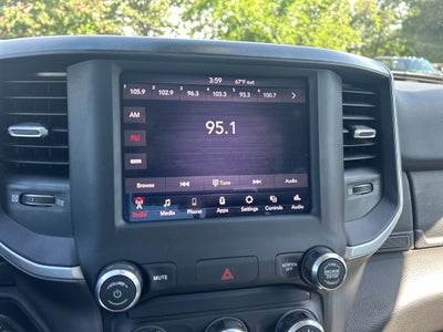 2020 RAM 1500 Big Horn Quad Cab 4x2 6'4' Box