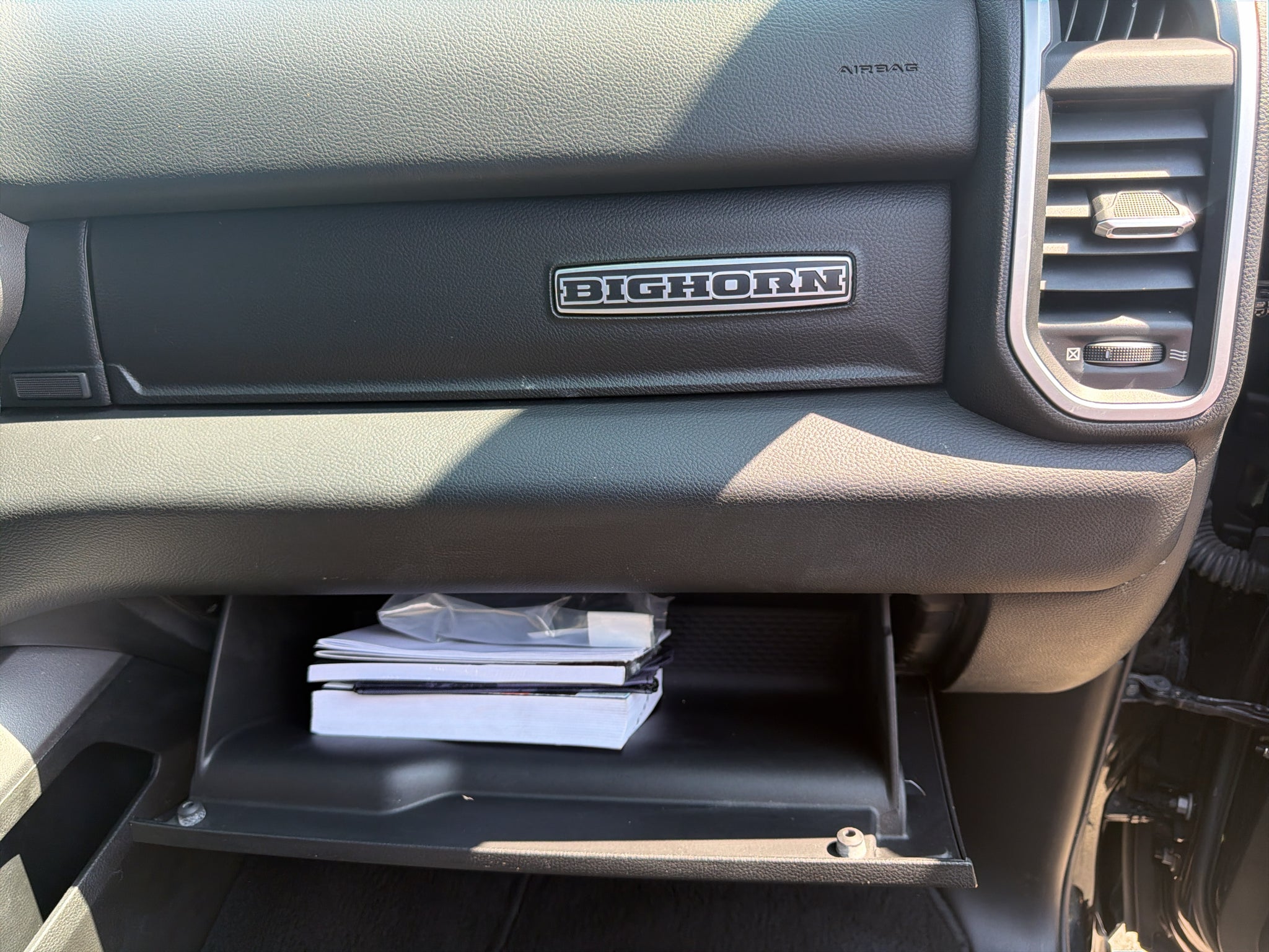 2022 RAM 1500 Big Horn Crew Cab 4x2 5'7' Box