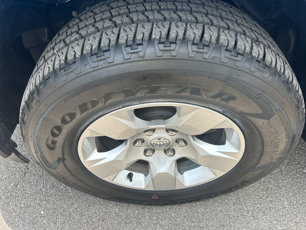 2025 RAM 1500 Big Horn Crew Cab 4x4 6'4' Box