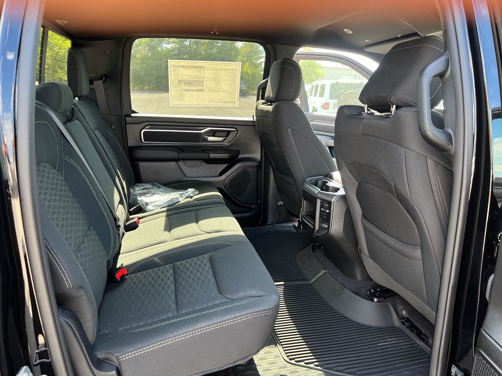 2026 RAM 1500 Big Horn Crew Cab 4x4 5'7' Box