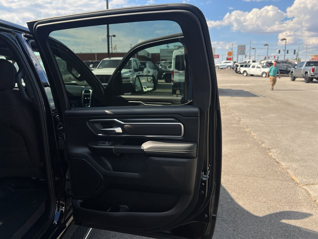 2026 RAM 1500 Big Horn Crew Cab 4x4 5'7' Box