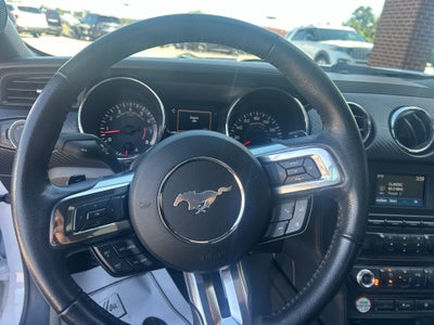 2016 Ford Mustang V6