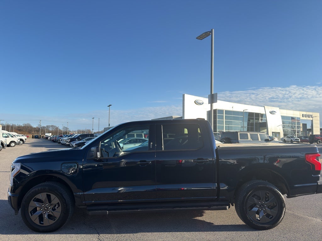 2024 Ford F-150 Lightning Flash