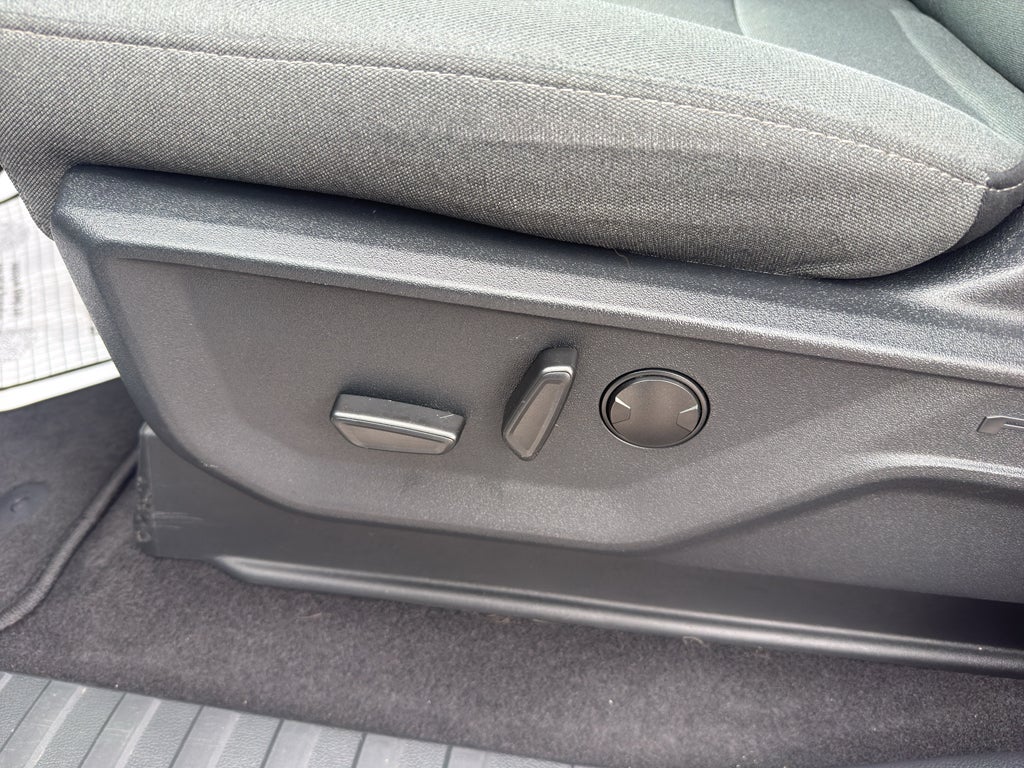 2024 Ford F-150 Lightning Flash