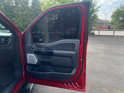 2025 Ford F-150 Lightning Platinum