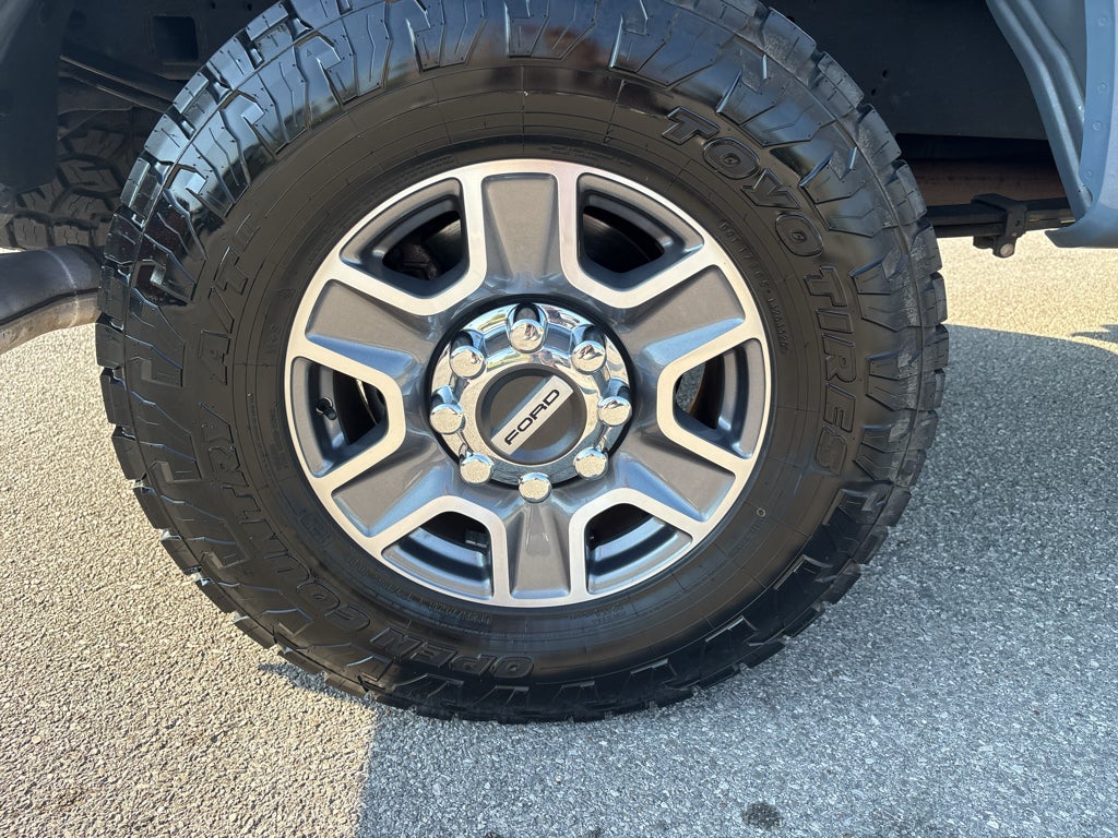 2023 Ford F-250 LARIAT