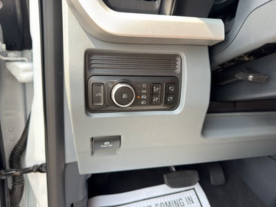 2025 Ford F-350 XLT