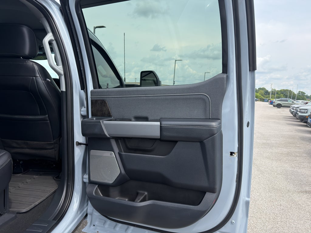 2024 Ford F-350 LARIAT