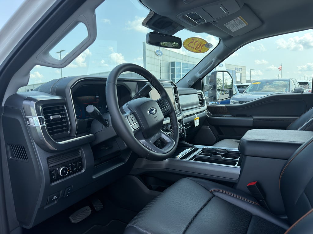 2025 Ford F-350 LARIAT