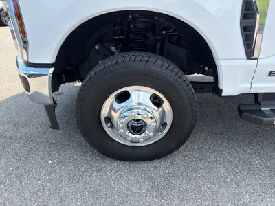 2025 Ford F-350 LARIAT