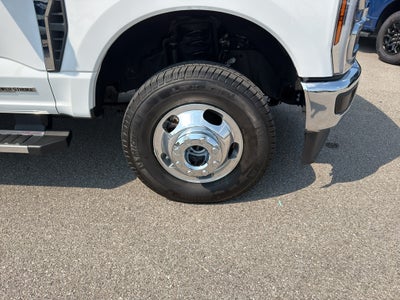 2025 Ford F-350 LARIAT