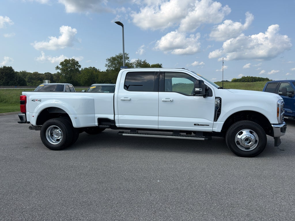2025 Ford F-350 LARIAT