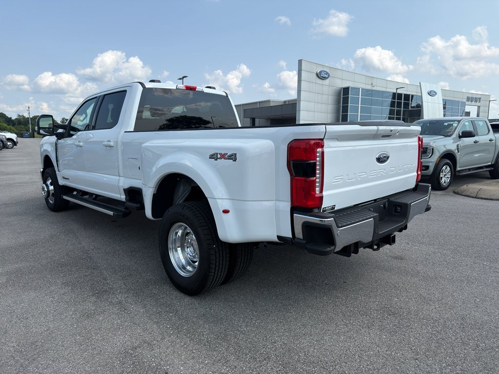 2025 Ford F-350 LARIAT