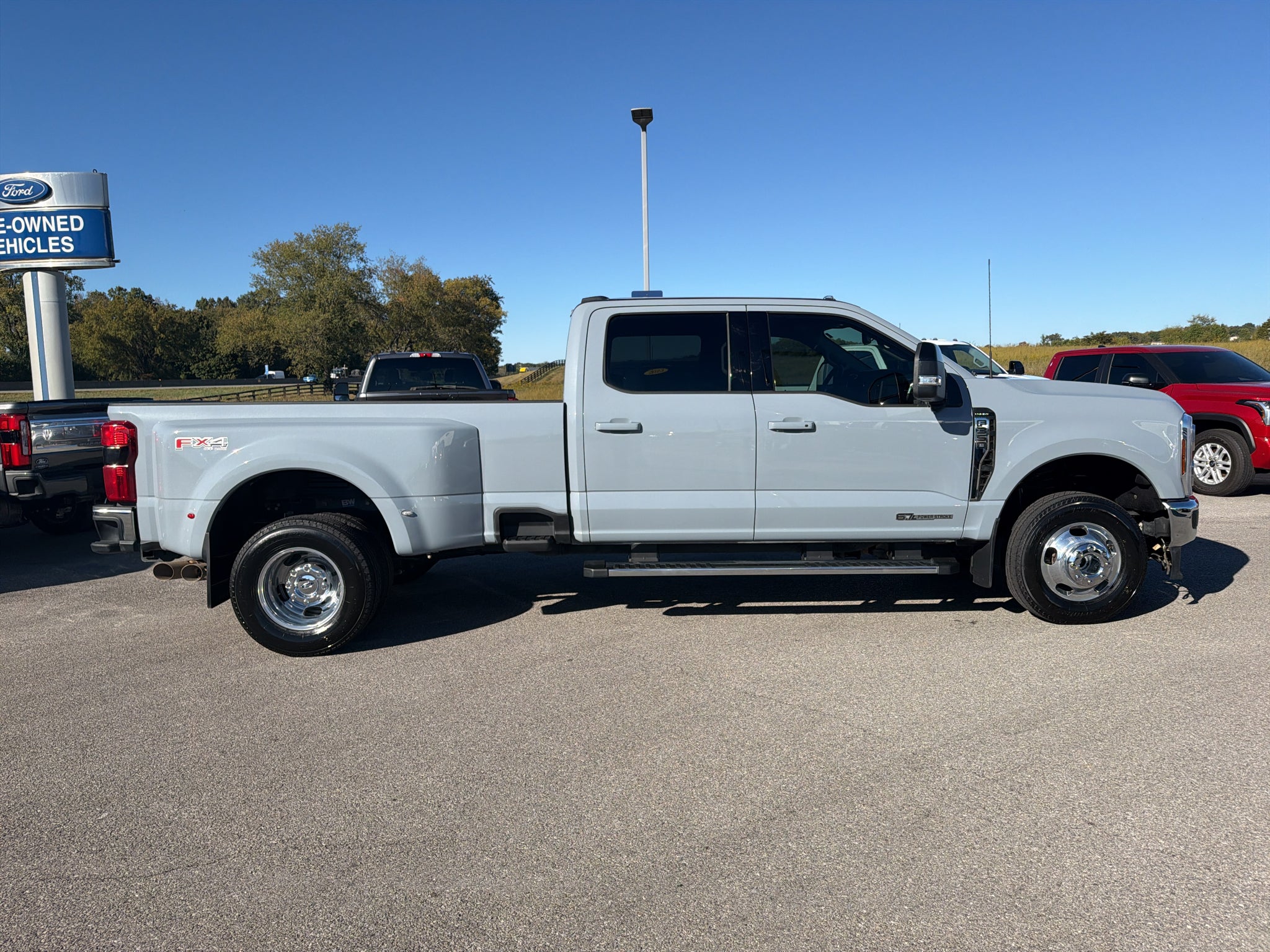 2025 Ford F-350 LARIAT