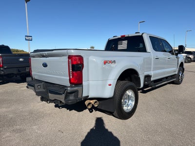 2025 Ford F-350 LARIAT