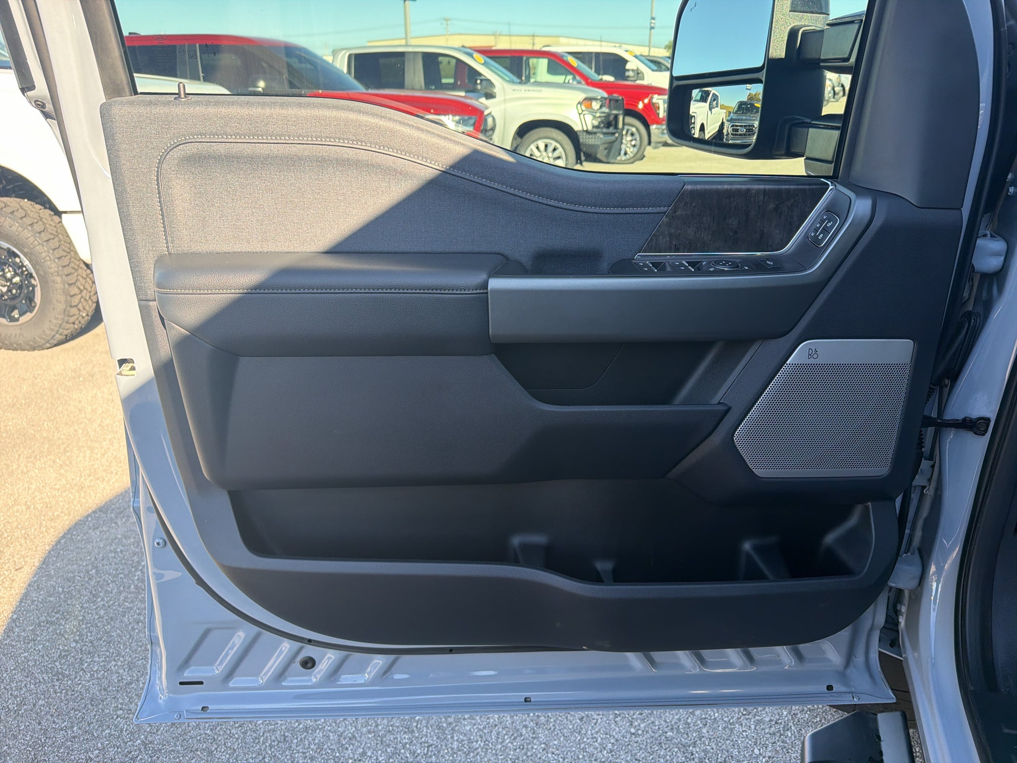 2025 Ford F-350 LARIAT