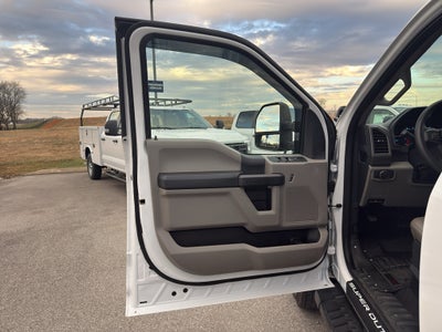 2022 Ford Super Duty F-450 DRW XL