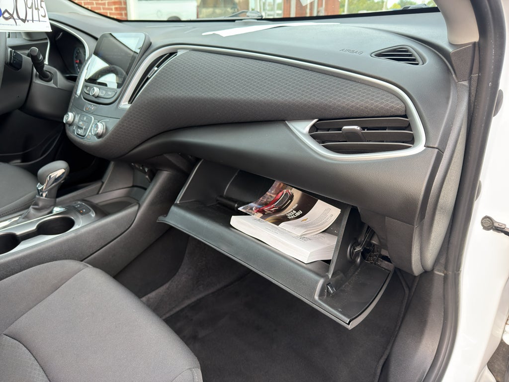 2024 Chevrolet Malibu FWD 1FL