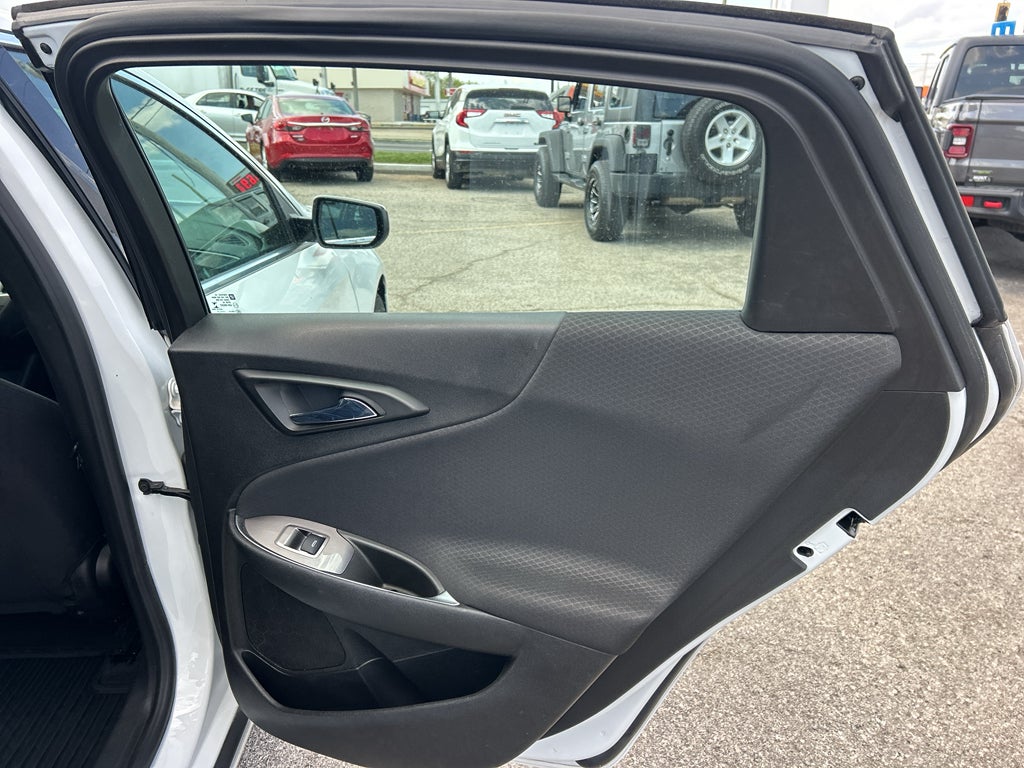 2022 Chevrolet Malibu FWD LT