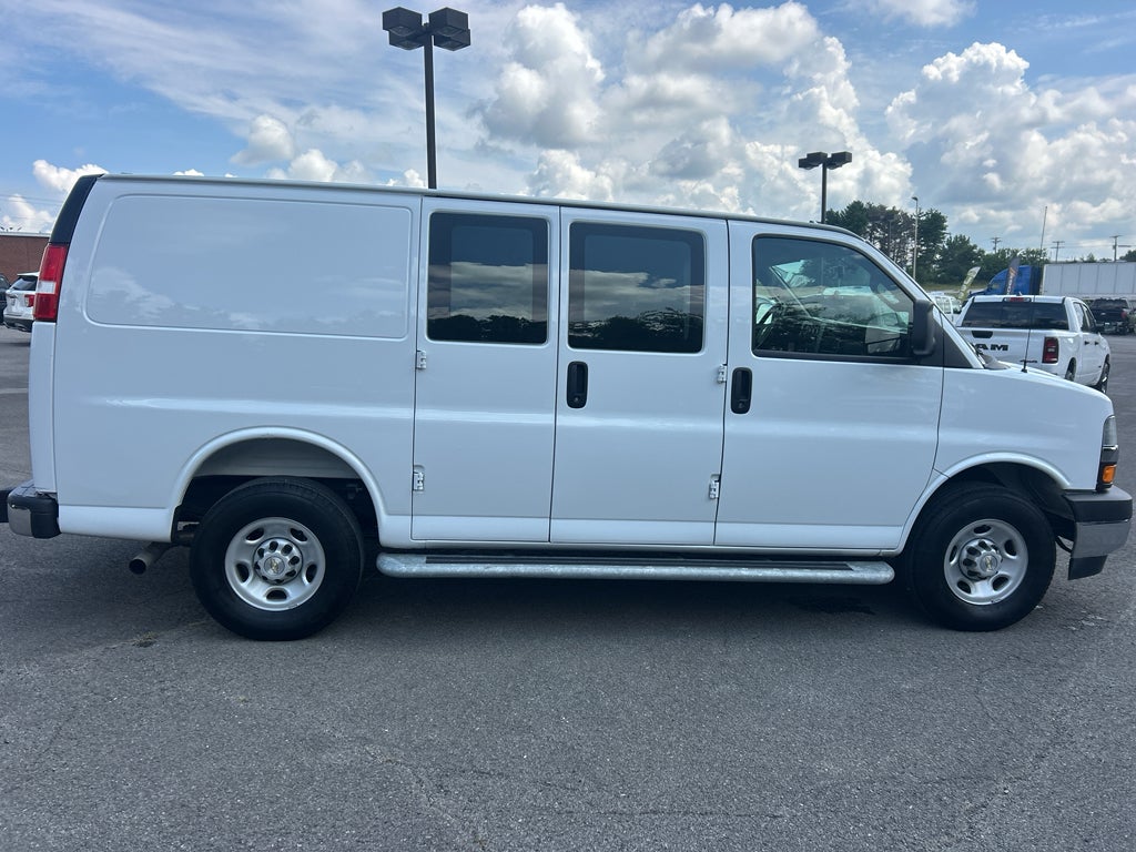 2025 Chevrolet Express Cargo RWD 2500 Regular Wheelbase WT