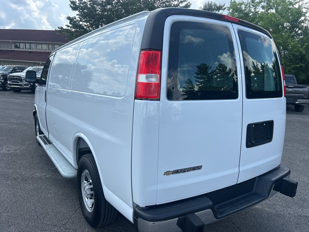 2025 Chevrolet Express Cargo RWD 2500 Regular Wheelbase WT