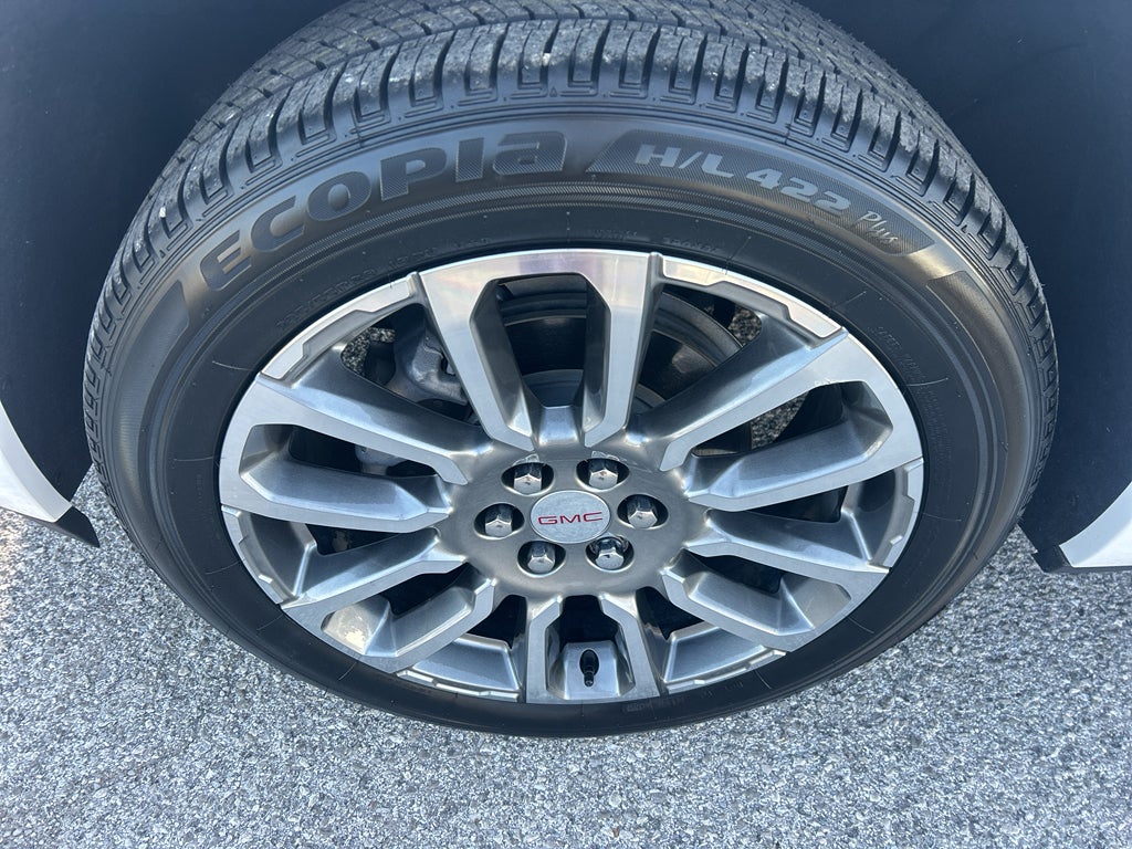 2022 GMC Acadia FWD Denali