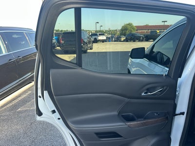 2022 GMC Acadia FWD Denali