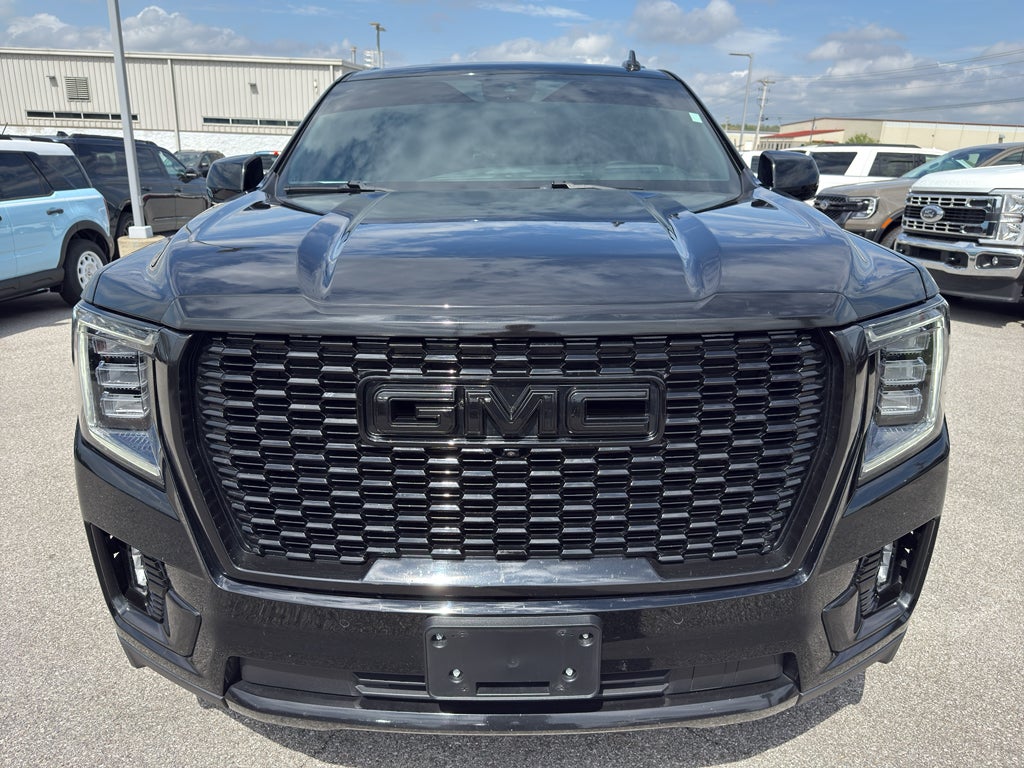 2023 GMC Yukon 4WD Denali