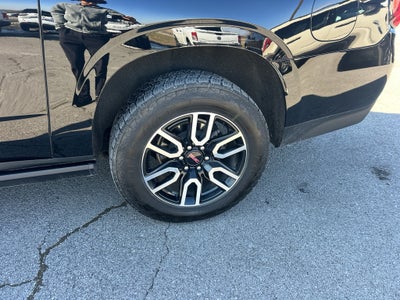 2022 GMC Yukon XL 4WD AT4