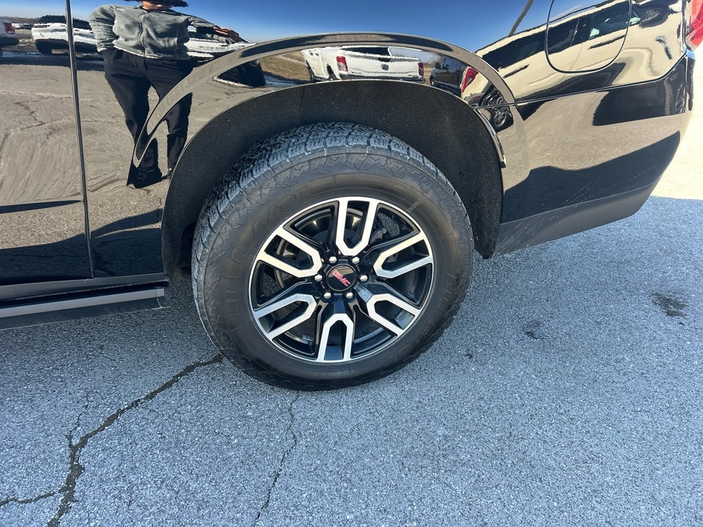 2022 GMC Yukon XL 4WD AT4