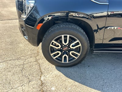 2022 GMC Yukon XL 4WD AT4