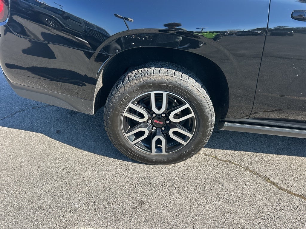 2022 GMC Yukon XL 4WD AT4