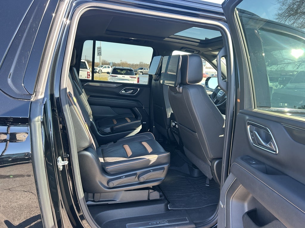 2022 GMC Yukon XL 4WD AT4