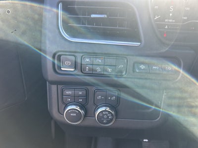 2022 GMC Yukon XL 4WD AT4